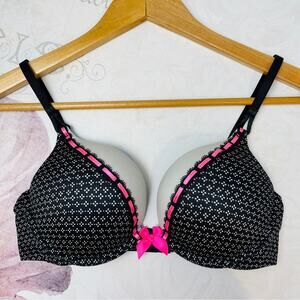 Victoria's Secret Bombshell Plunge Bra Push-up Size 32C
